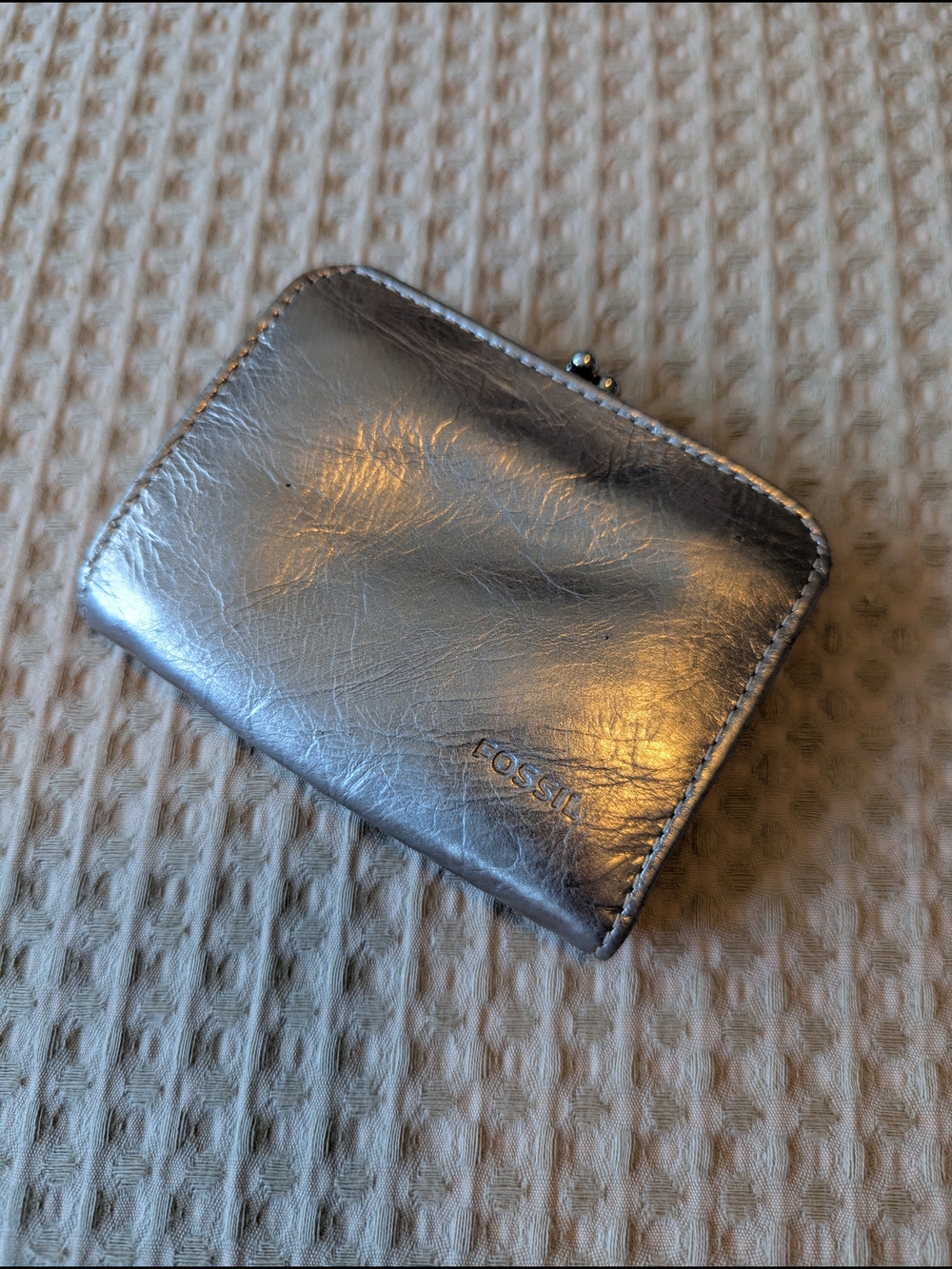 Fossil Metallic Silver Leather Coin Wallet